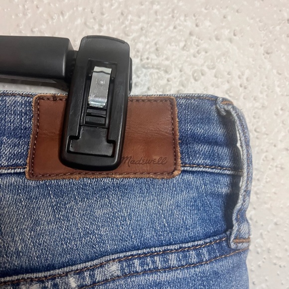 Madewell 9" High-Rise Skinny Jeans in Winifred Wash: Drop-Hem Edition 29 - Picture 13 of 13